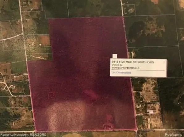 9343 Five Mile Rd, South Lyon, MI 48178