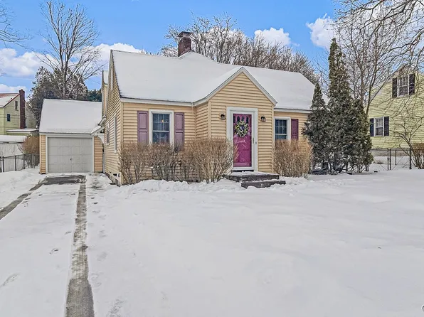 5 Edna Ter, New Hartford, NY 13413