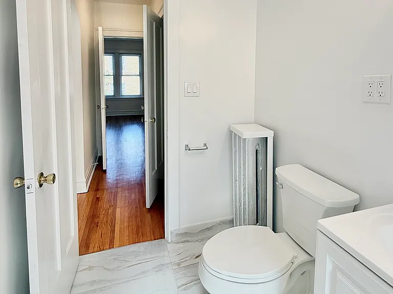 6504 N Leavitt St #3 — Photo 9
