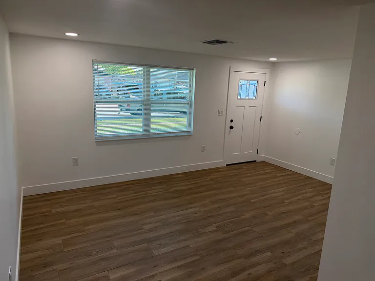 7848 Rusty Oak Dr — Photo 10