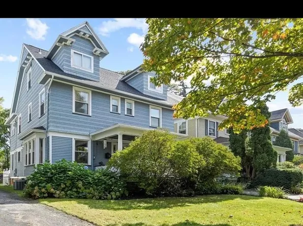 320 Berkeley St, Rochester, NY 14607