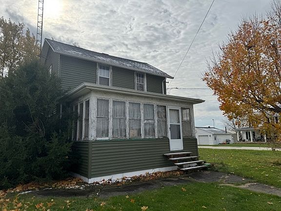 2nd image of 401 Robinson St