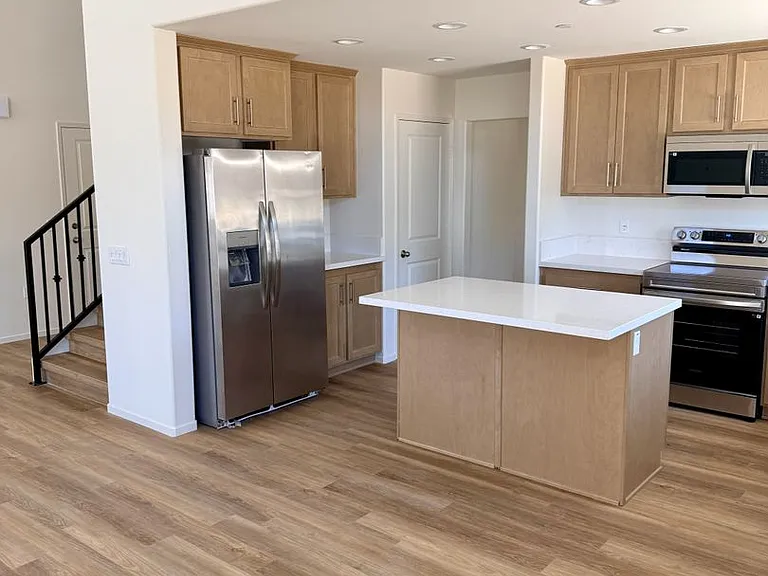 11715 Sebastian Rd — Photo 23