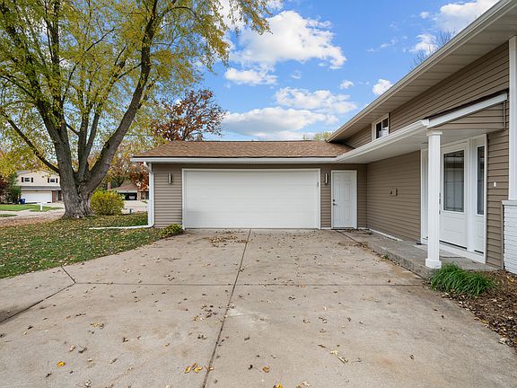 3rd image of 4029 Denniston Ct