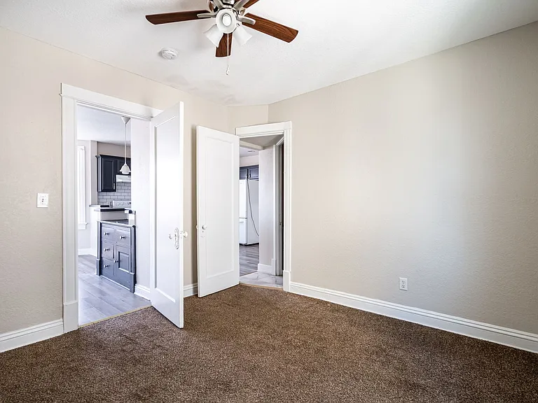 3315 N Holton St — Photo 11