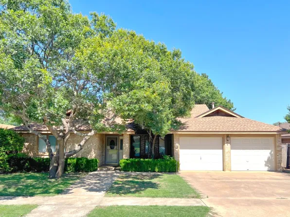 8213 Bangor Ave, Lubbock, TX 79424