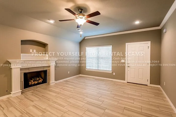 4757 W Wales Dr — Photo 3