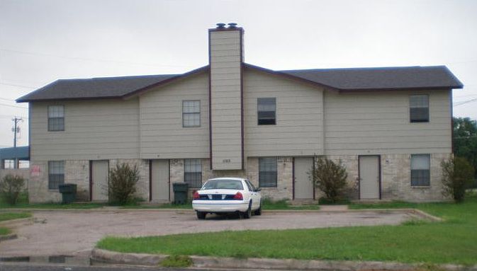 1st image of 1102 Eastside Dr APT A