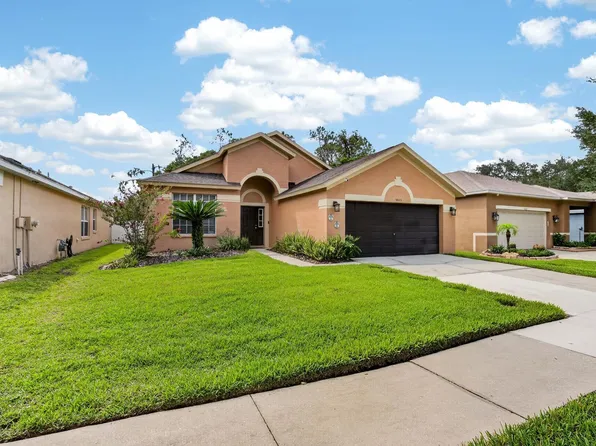 5605 Hawklake Rd, Lithia, FL 33547
