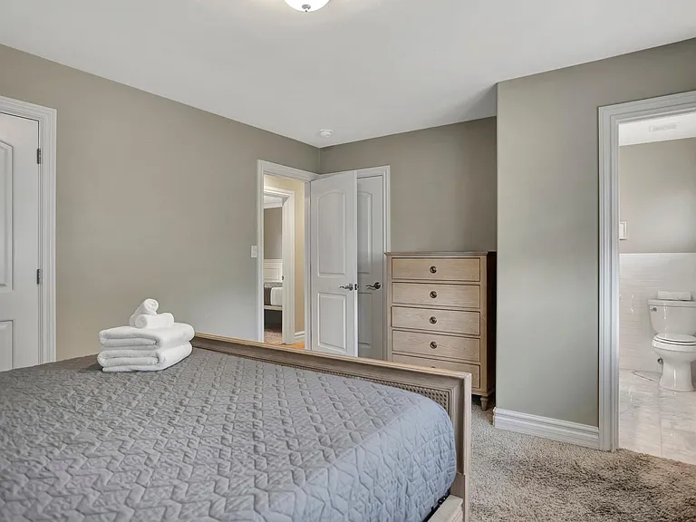 5441 E Flower St — Photo 30
