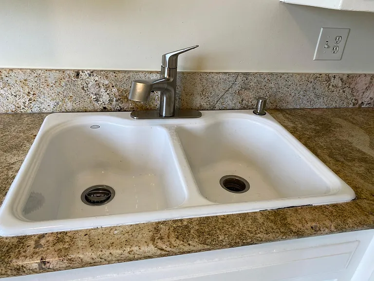 1980 S Garth Ave #4 — Photo 8