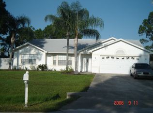 810 Lyons Cir NW, Palm Bay, FL 32907