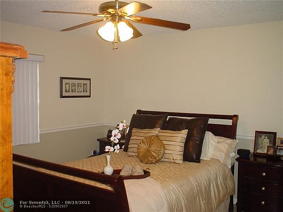 4th image of 7953 Lagos De Campo Blvd #7953