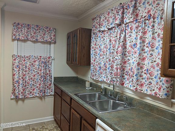 3rd image of 807 Harrell Ave