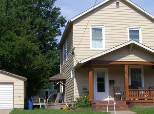 300 S 6th St, Monmouth, IL 61462