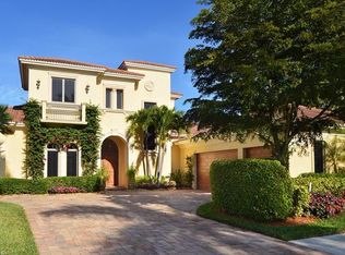 2913 Leonardo Ave, Naples, FL 34119