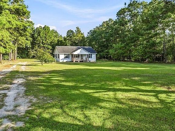 2nd image of 642 Crawford Road
