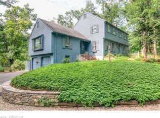 621 Country Club Rd, Avon, CT 06001