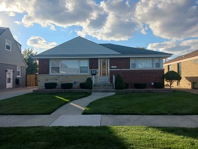 (Undisclosed Address), Westchester, IL, 60154