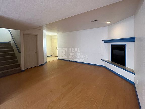 3rd image of 911 Tulip St S #B