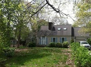 113 Briarwood Ave, Hyannis, MA 02601