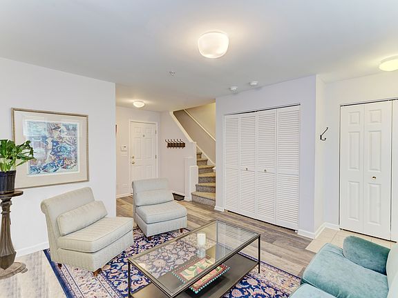 5th image of 521 Chicago Ave #H