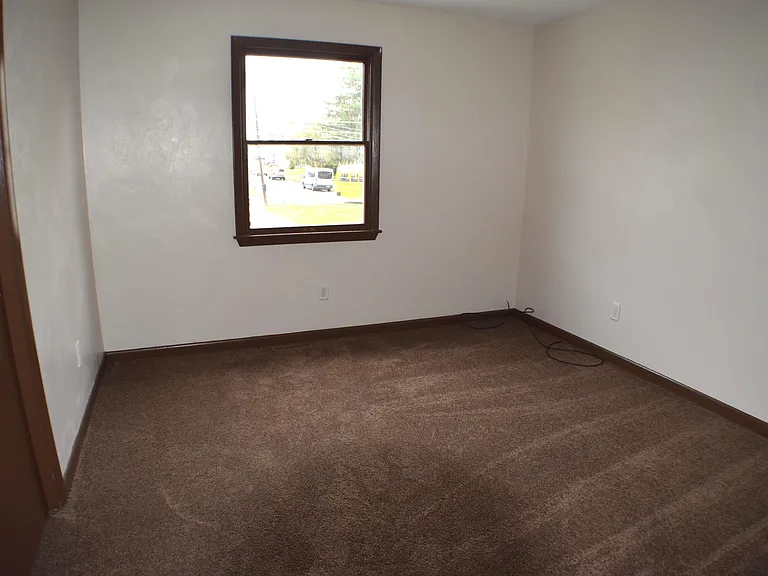26-28 Carhart Ave — Photo 9