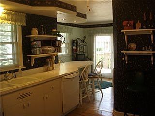 4th image of 2940 Oak Grove Ln