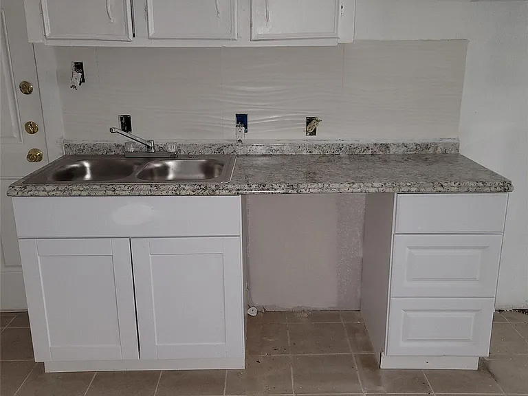 3823 Lydia St #2 — Photo 11