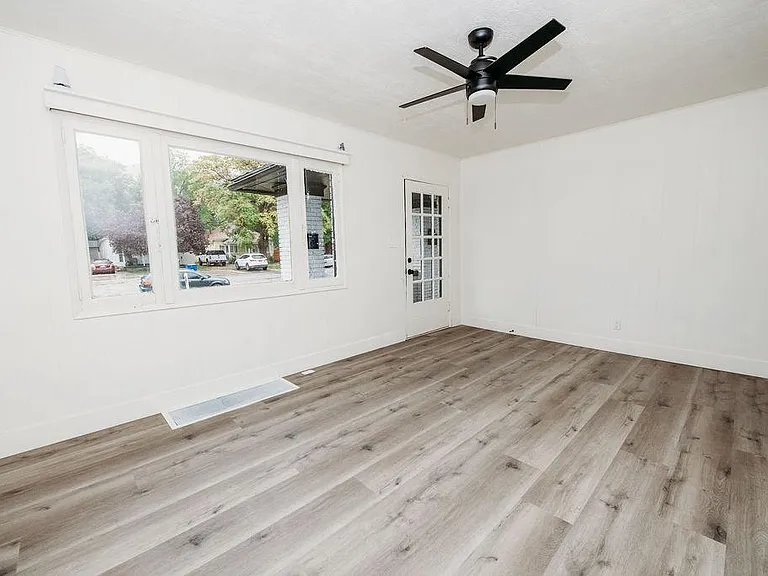 2213 Jackson Ave #1 — Photo 19