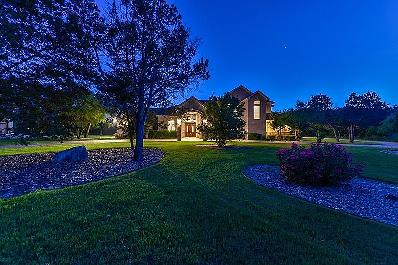 1st image of 9925 Trophy Oaks Dr