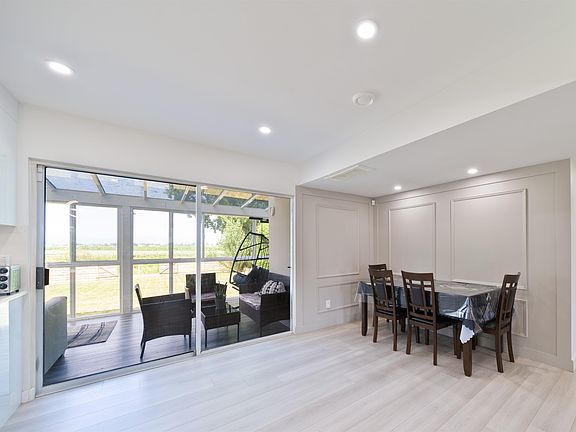 4th image of 5835 Crescent Dr