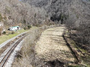 850 Talent Br, Cornettsville, KY 41731