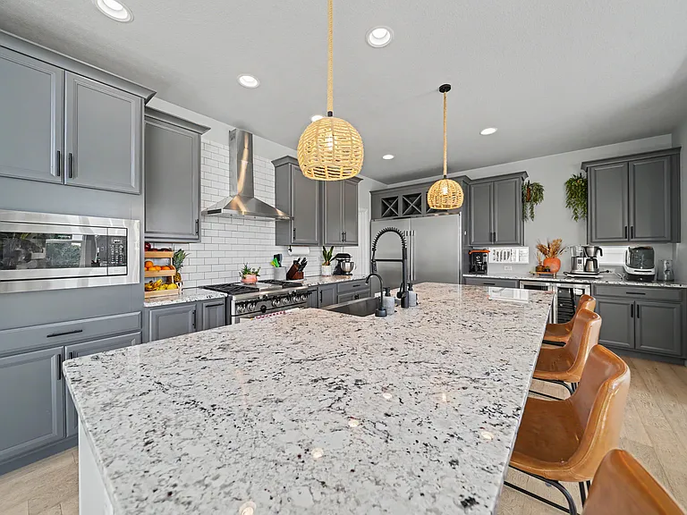 6339 Knapp Dr — Photo 3