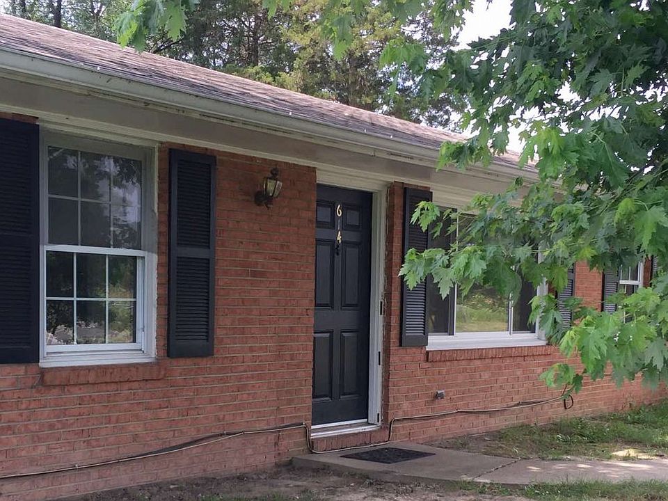 1st image of 614 Melchers Dr