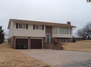 417 Saratoga Ct, Pratt, KS 67124