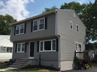 203 Oak Manor Pkwy, South Plainfield, NJ 07080