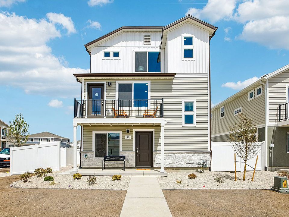 Rand Exterior