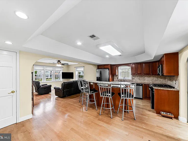 4110 Naamans Creek Rd — Photo 5