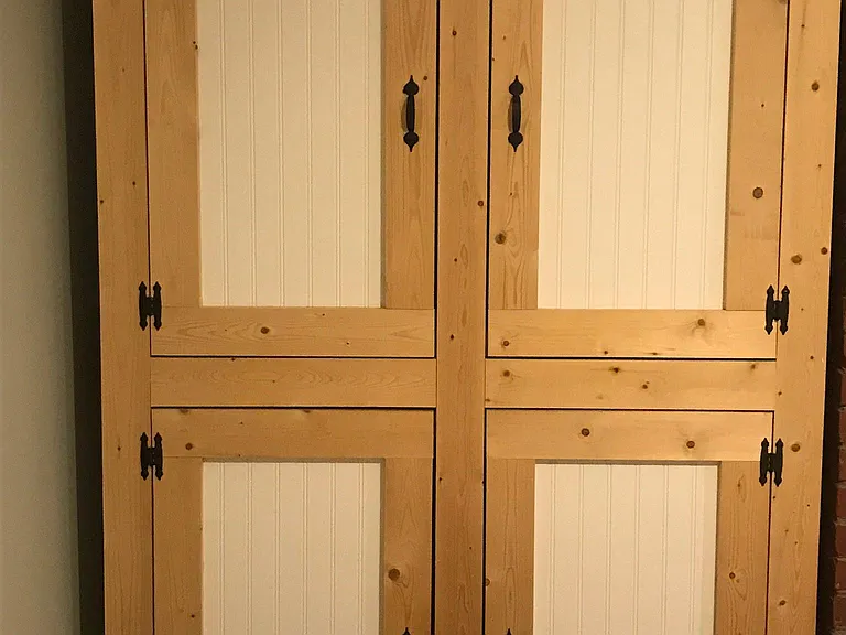 bedroom hutch