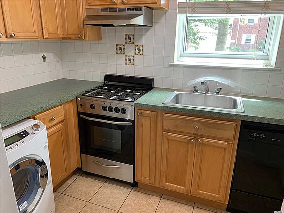 4th image of 73-47 255th St #B1