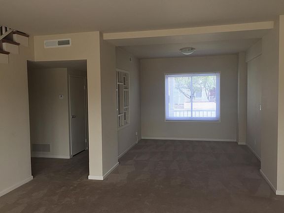 3rd image of 520 Arballo Dr
