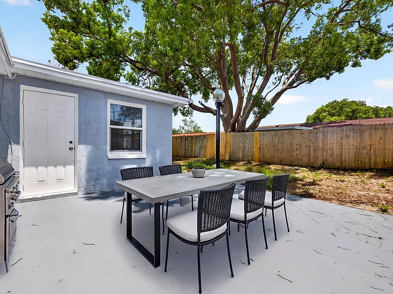 6012 Redwood Dr — Photo 14