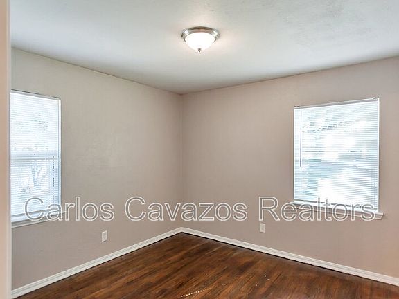 3rd image of 2038 Evergreen St