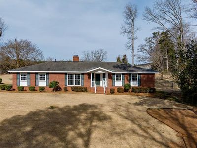 209 N Hill Rd, Greenwood, SC, 29646