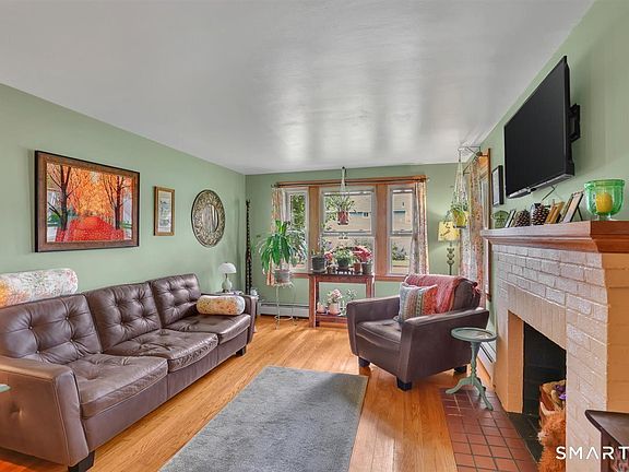 3rd image of 200 Woodland Street