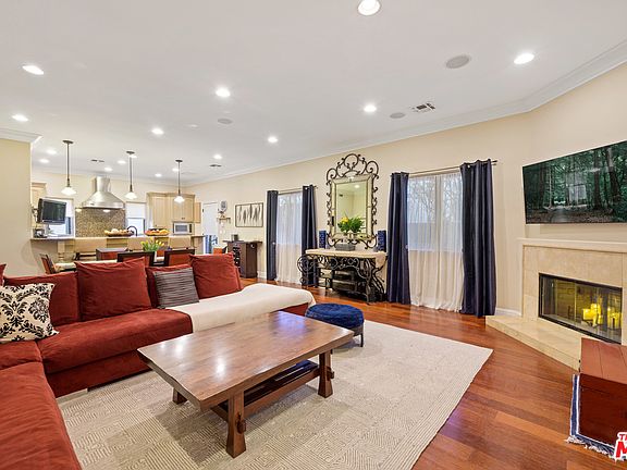 5th image of 10547 Ayres Ave