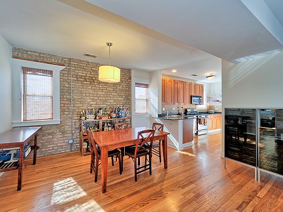 2nd image of 4514 N Ashland Ave #3S