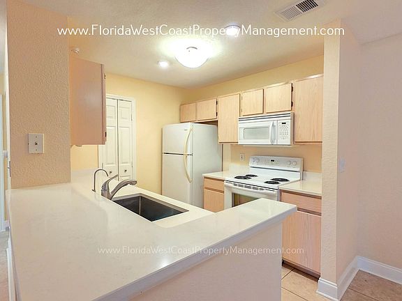 4th image of 7417 Vista Way APT 101