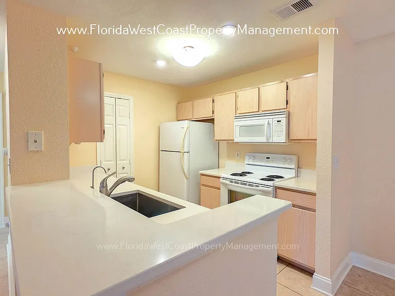 7417 Vista Way #101 — Photo 4